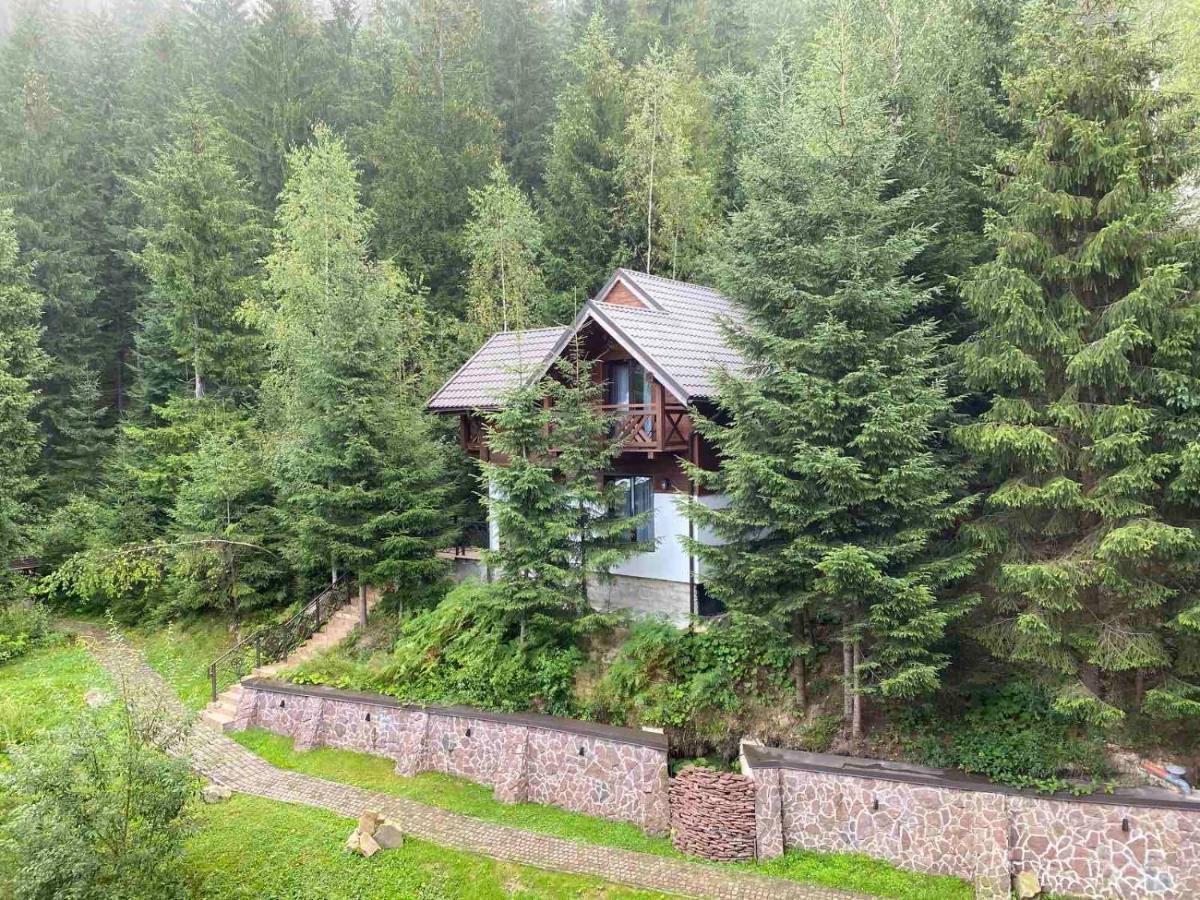 Karpatski Dzherela Yaremche Luaran gambar