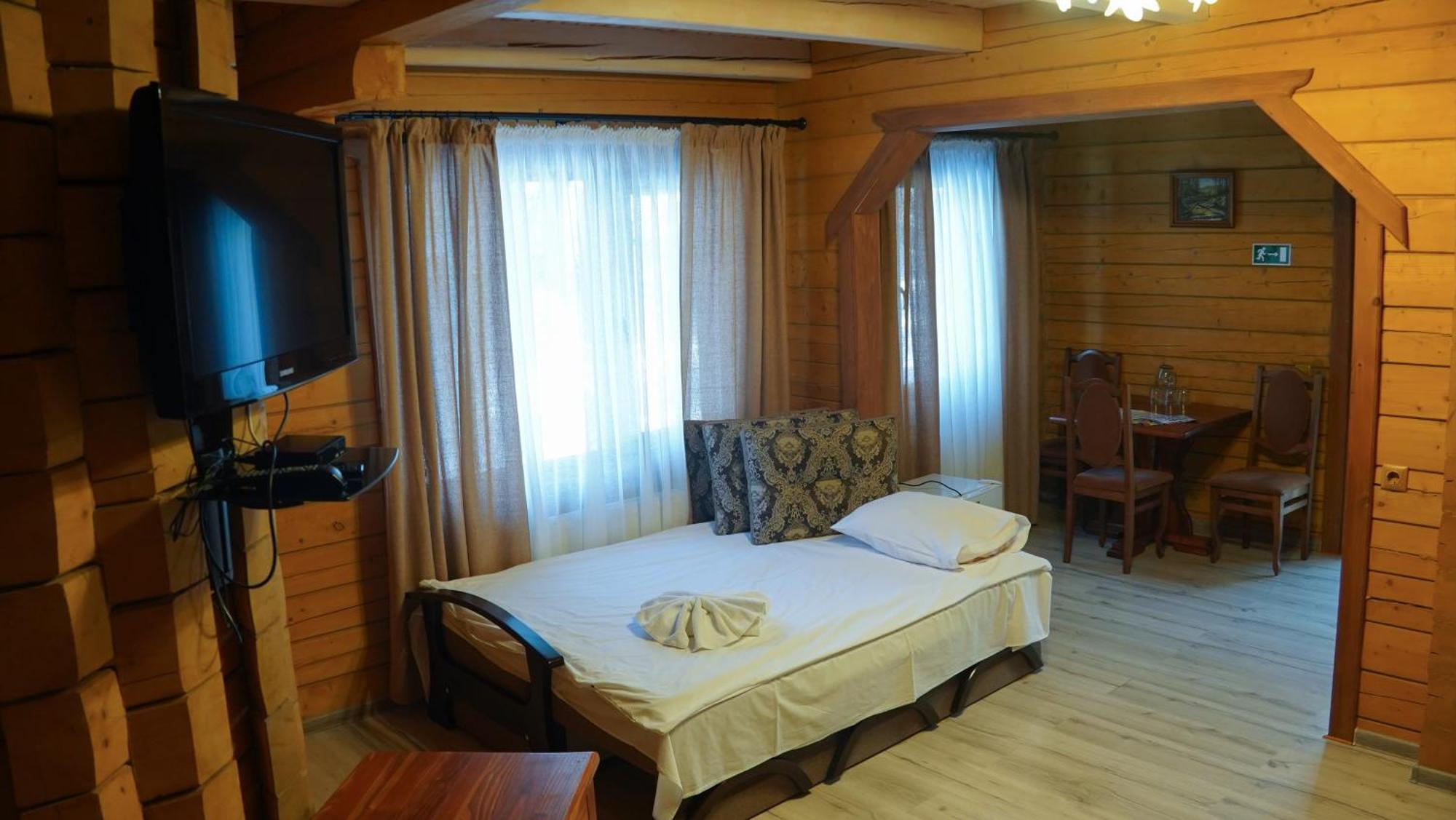 Karpatski Dzherela Yaremche Luaran gambar